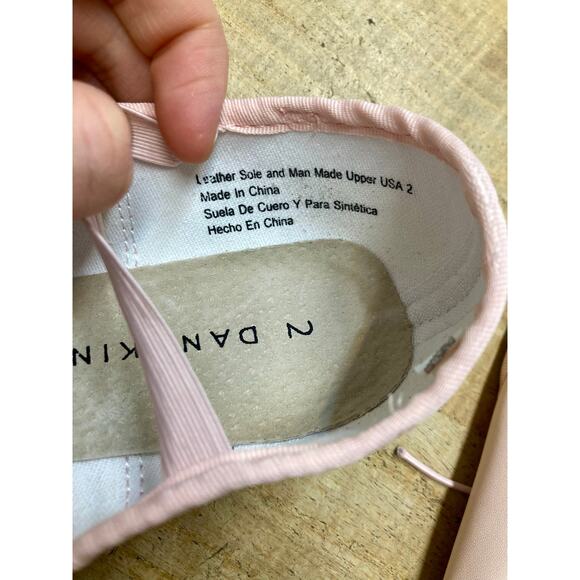 Danskin Girl’s Leather Ballet Shoes Size 2 - Picture 4 of 4